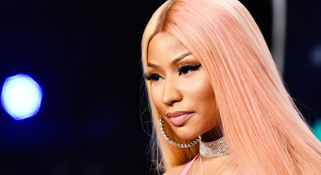 Nicki Minaj musical show Nicki Minaj on stage performance